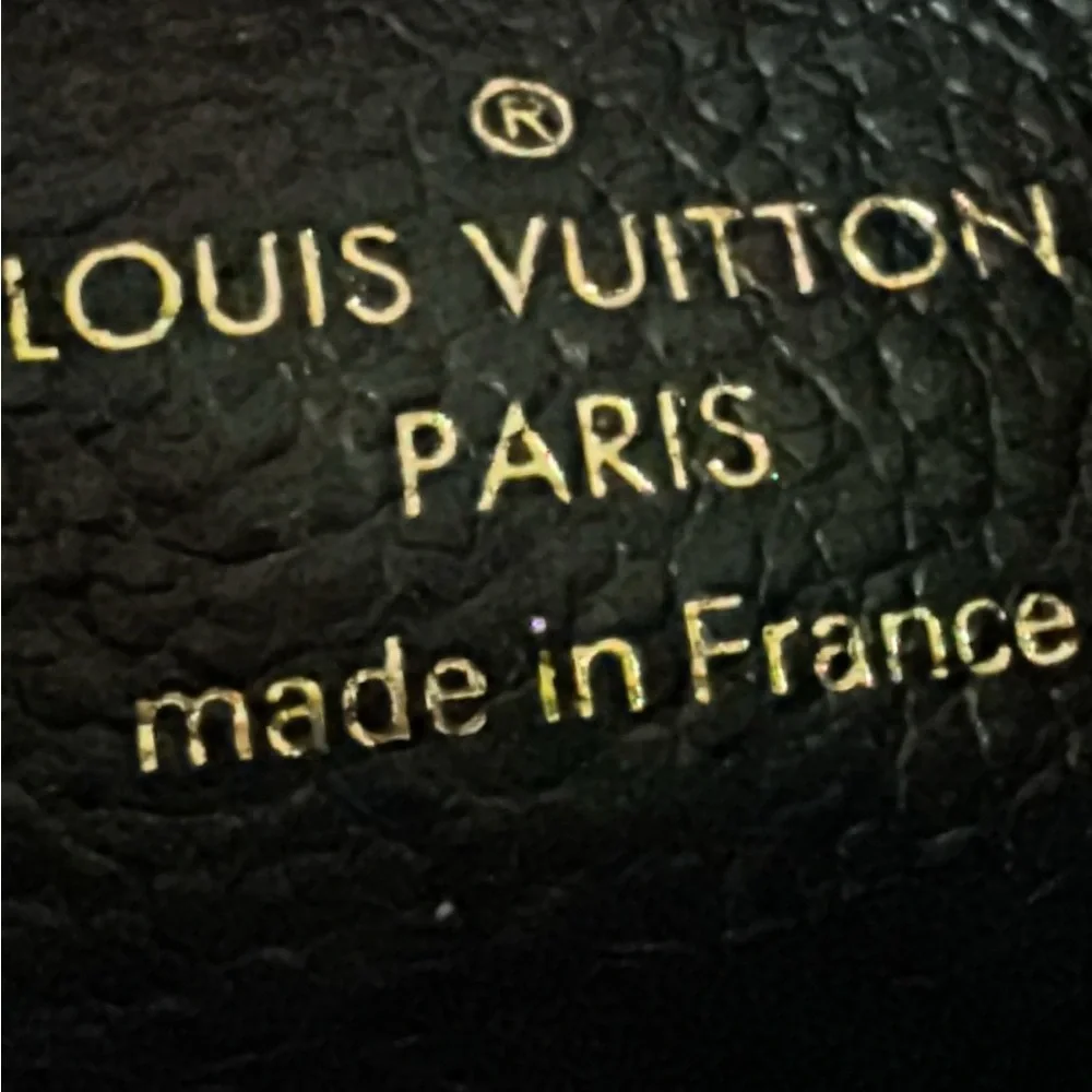 Authentic Louis Vuitton Monogram Empreinte Key Pouch✨ - Picture 9 of 9
